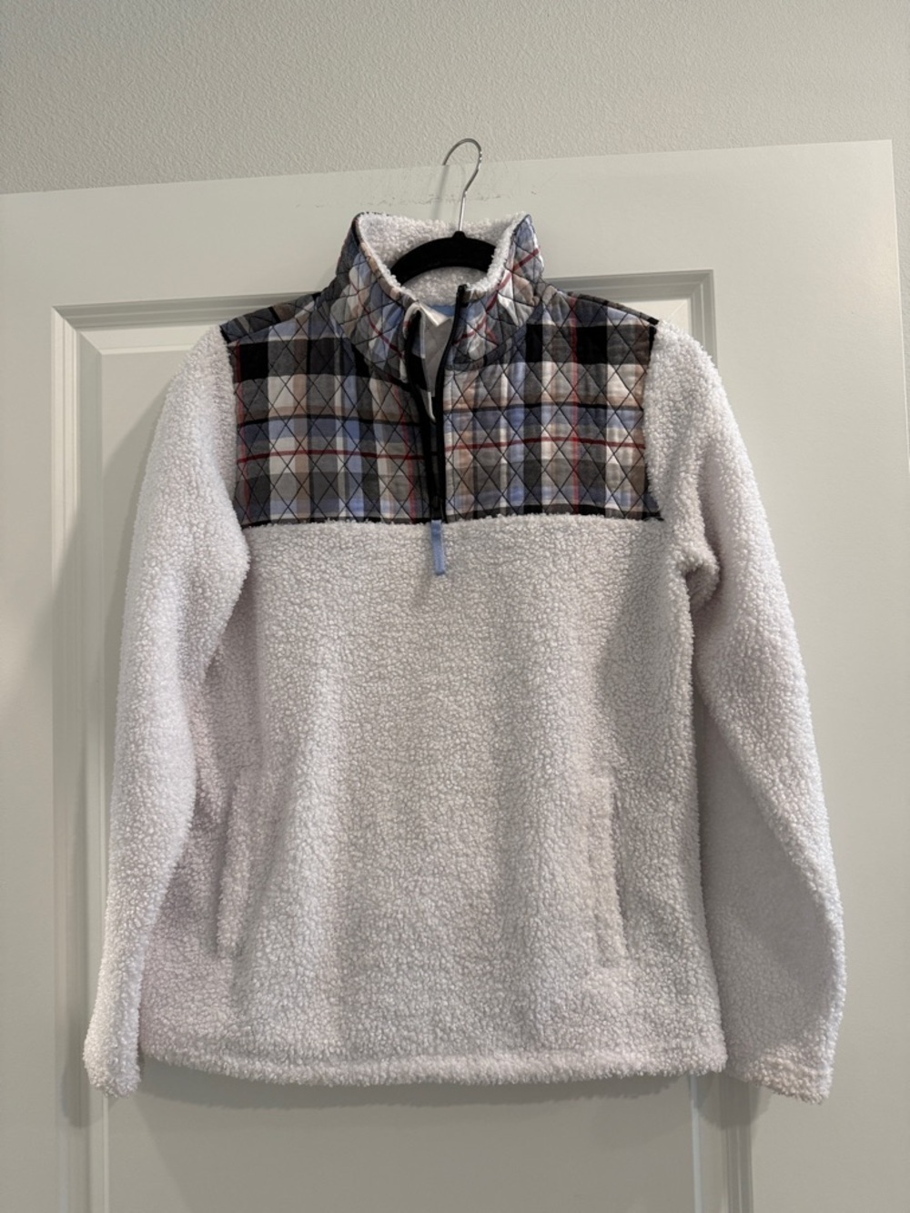 Vera Bradley Cozy White Sherpa Pullover with Plaid Yoke sz s